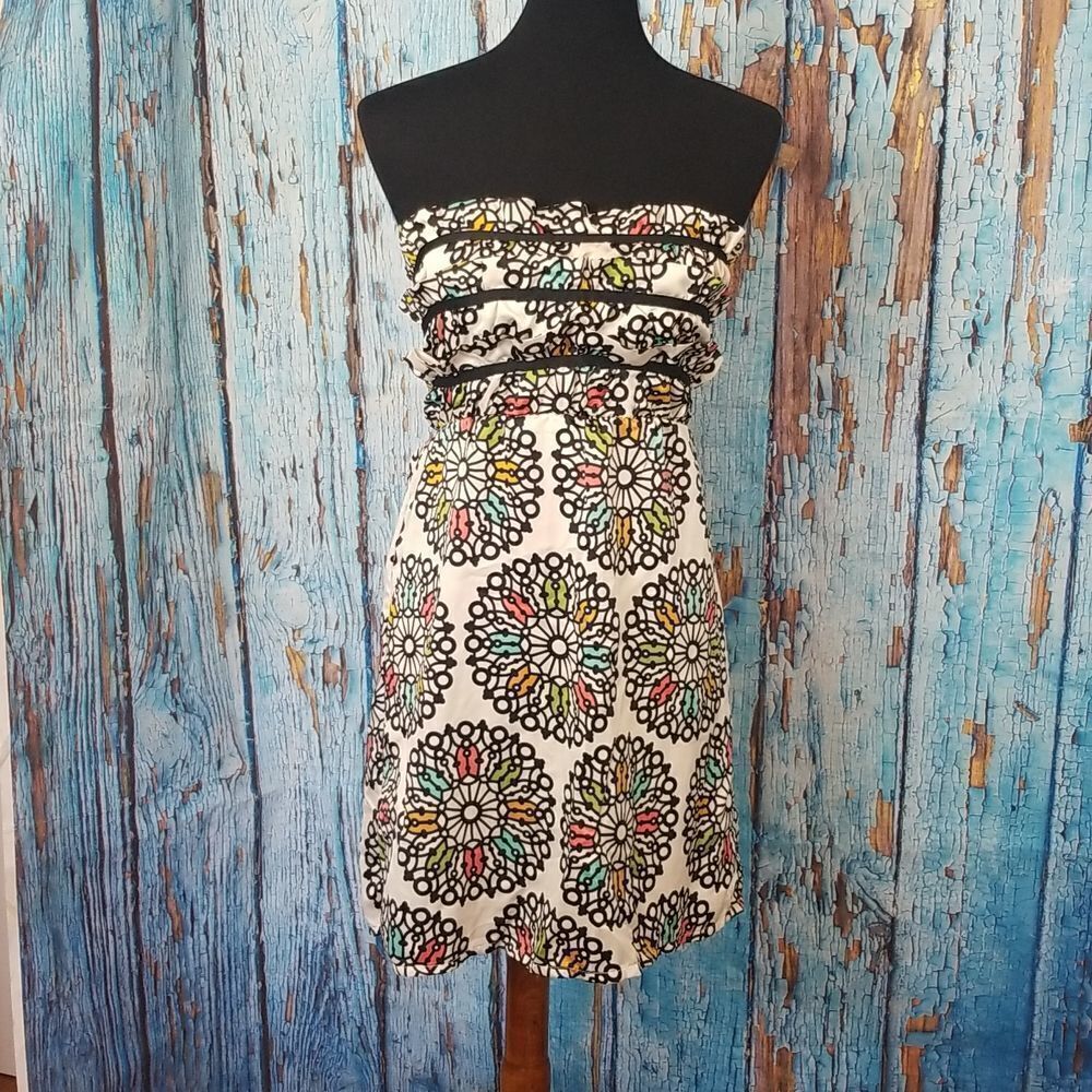 JUDITH March Ruffle Medallion Strapless Dress sz small